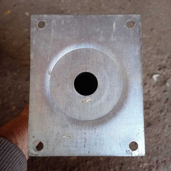 Uchwyt Antenowy Ścienny Kątowy