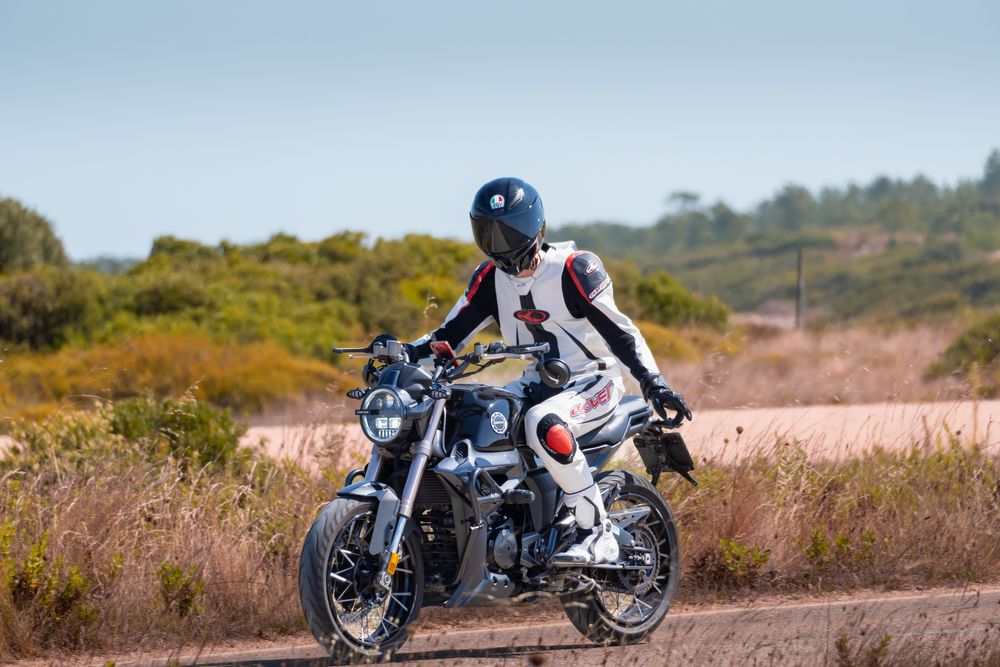 Fato de moto clover tamanho 52