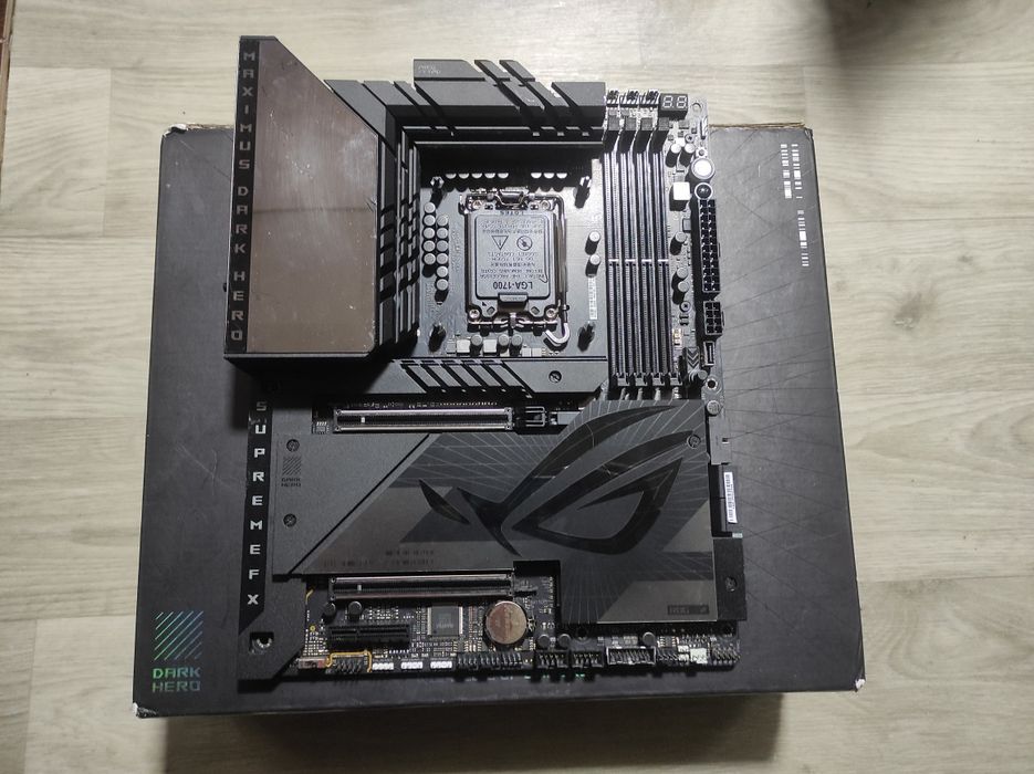 Asus ROG Maximus Z790 Dark Hero (s1700, Intel Z790, PCI-Ex16)