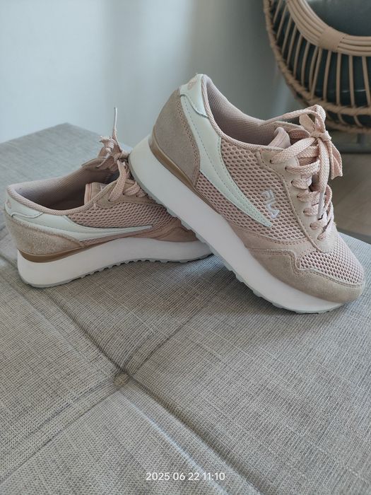 Sneakersy  Fila rozmiar 36 pudrowy róż
