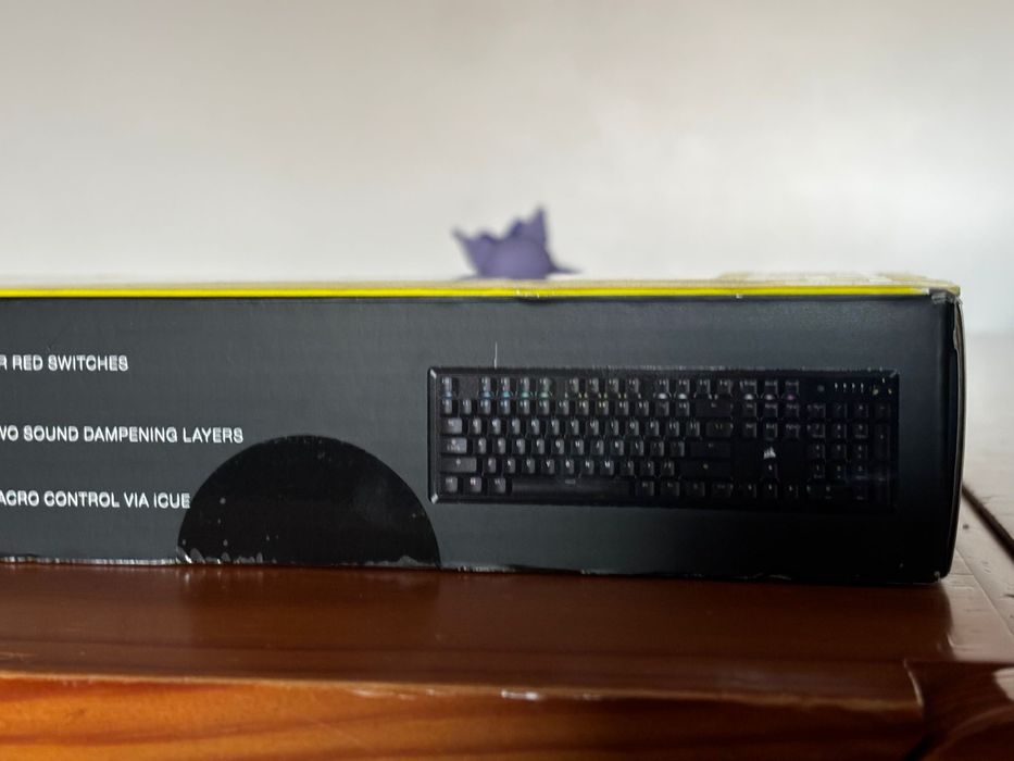 Teclado Corsair K70 CORE RGB
