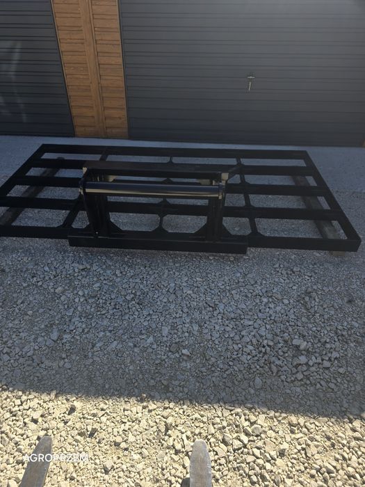 Sprzedam niwelator od 1.0m do 3.0m euroramka manitou tuz i inne