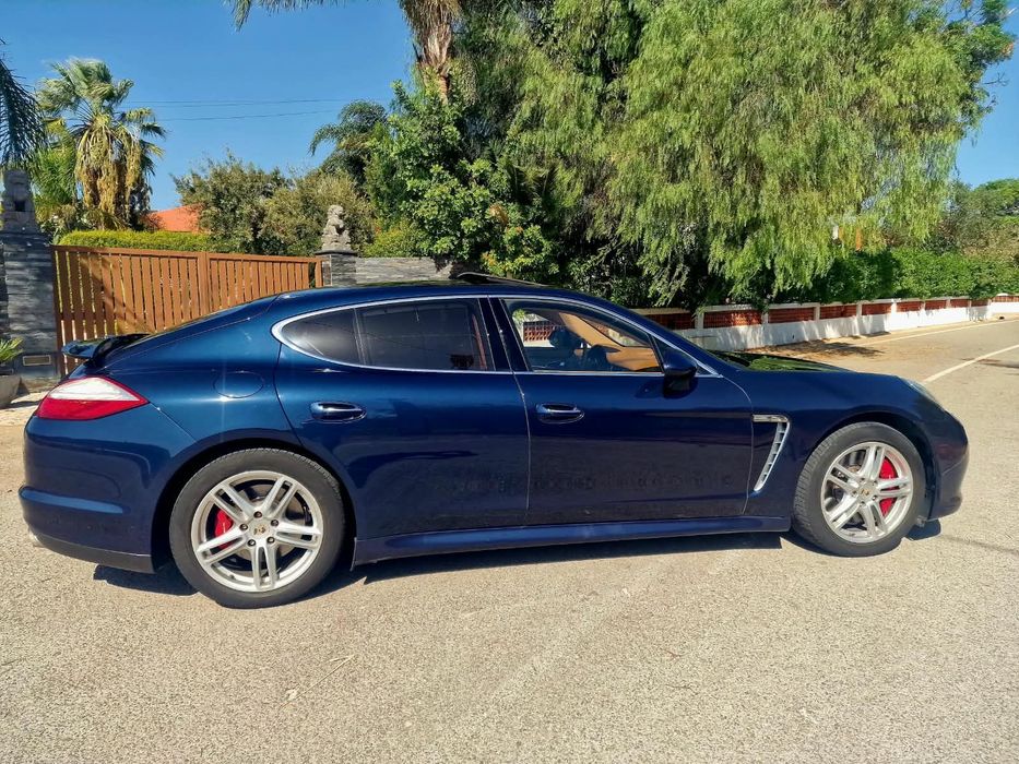 Porsche Panamera Turbo só 95000 km todas revisões Marca