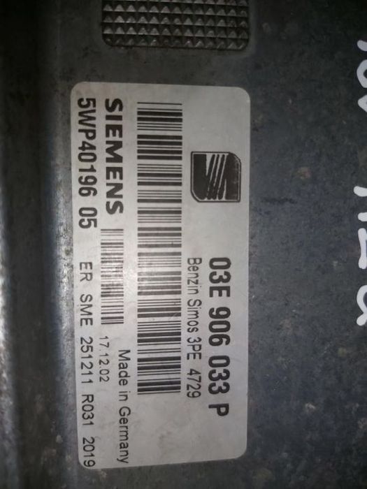 Centralina Seat Ibiza Cordoba 1.2 12v  AZQ  Ref:03E 906 033 P