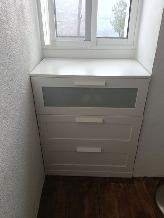 Cômoda Ikea Brimnes