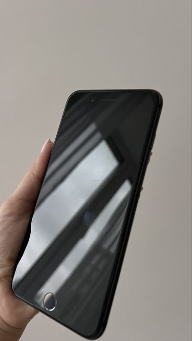 iPhone 8 Plus 64 Gb