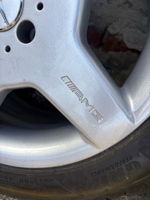 Mersedes benz r18