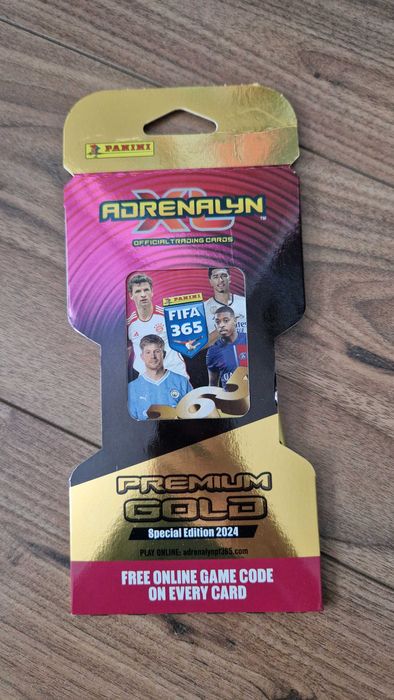 Karty piłkarskie blister gold