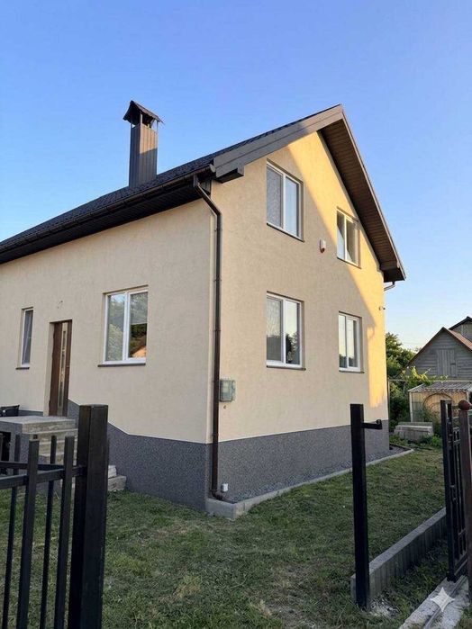 Продаж дачного будинку з ремонтом с.Сокільники