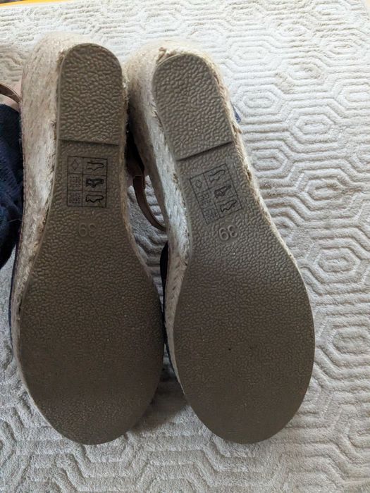 Esmara sandały espadryle na koturnie granatowe rozm. 39