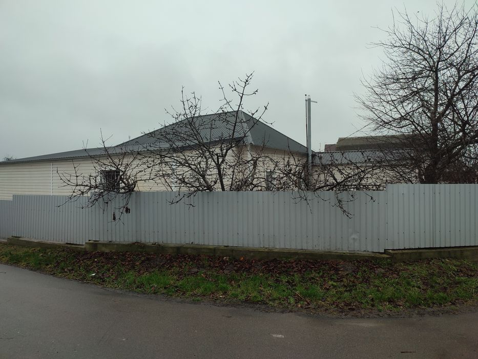 Продам будинок  вул. Польова 86 та 5 соток