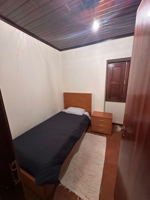 Vende-se Moradia T3 Santa Clara