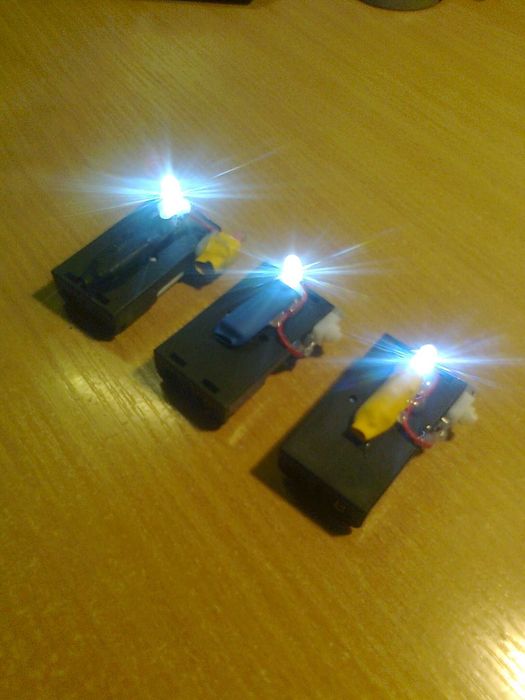 Вечная "свечка" Фонарь экономичный Работает пол года от одних батареек