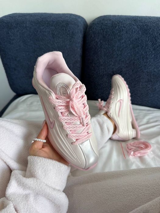 Кросівки Кроссовки NIKE SHOX R4 PINK FOAM  PEARL PINK Розовый Рожевий Кросовки демісезон