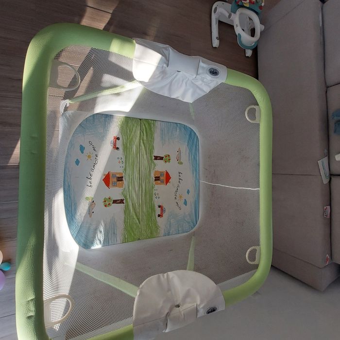 Parque infantil  verde