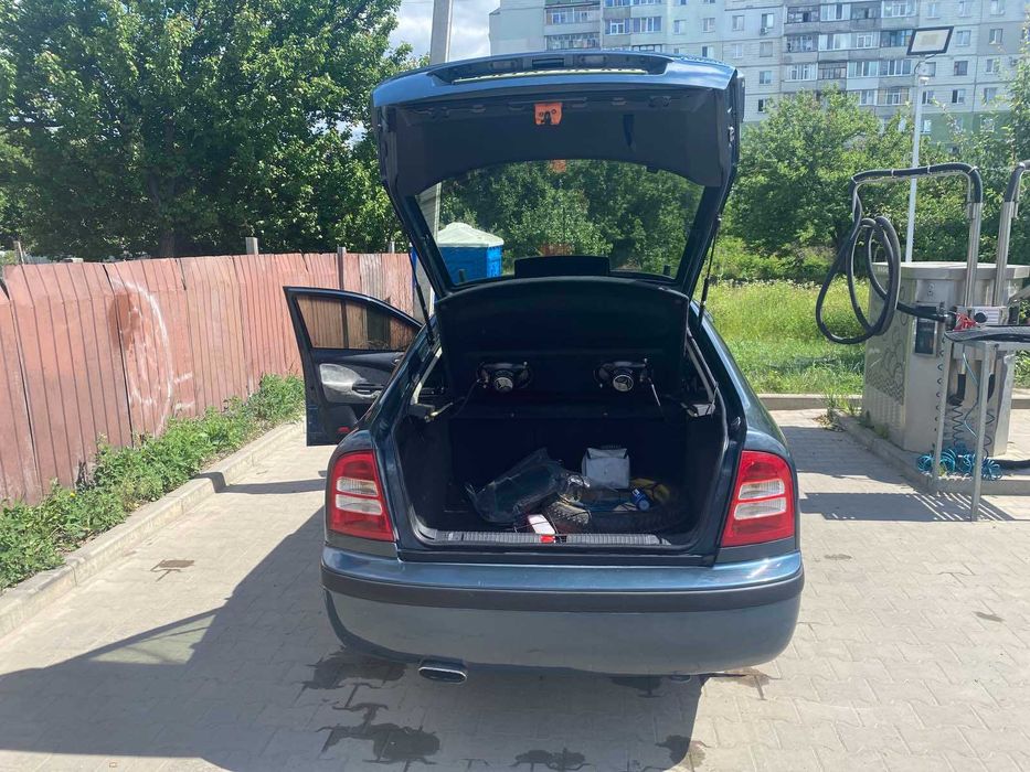 SKODA Octavia Tour