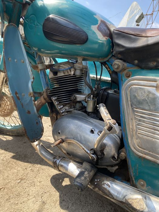 Продаэться мотоцикл иж-56