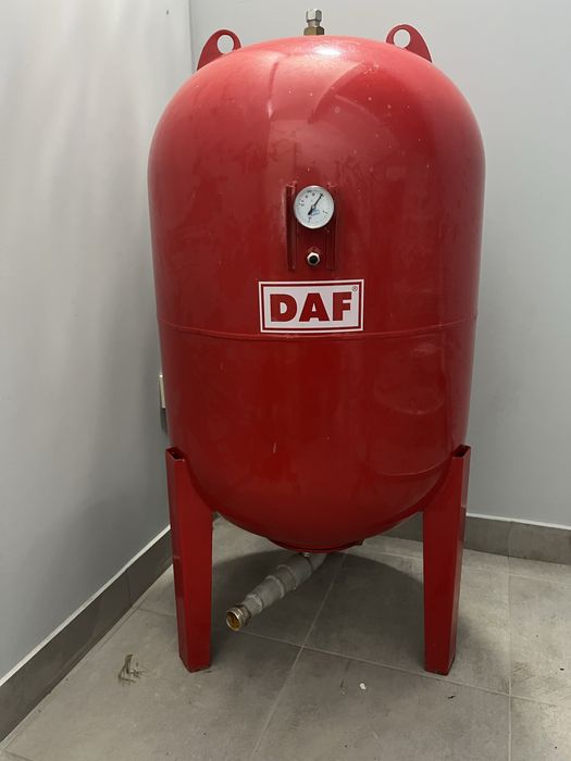 Расширительный бак DAF на 200 литров