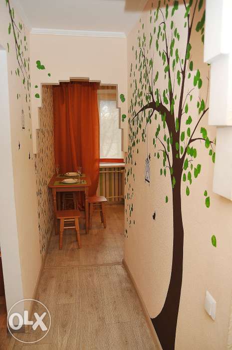 ЧИСТО! Без сторонніх запахів! Не курять!Квартира у ЦЕНТРІ подобово, ві