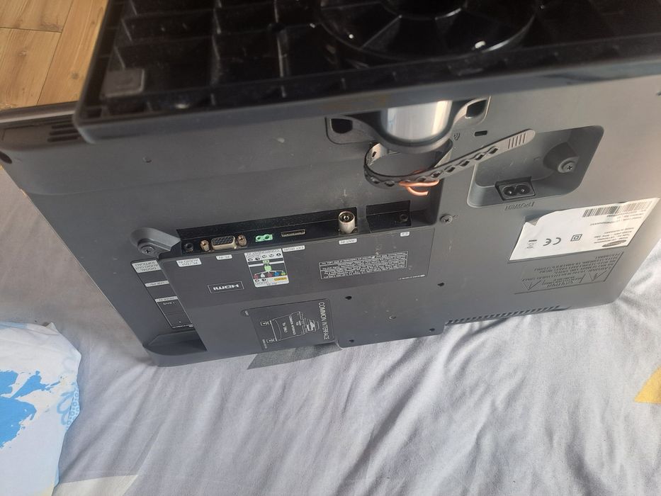 Monitor/TV Samsung 19 polegadas com HDMI – Bom Estado