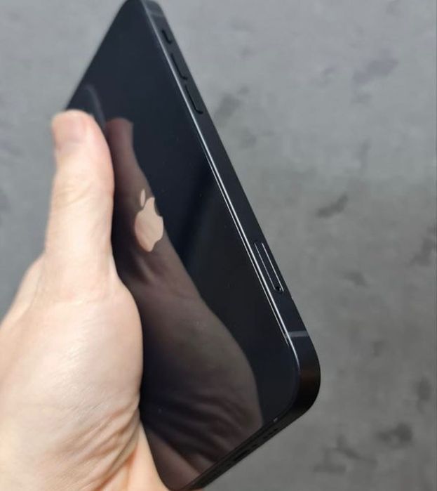 iPhone 12 64GB 84% baterii – Dobry stan – TANIO