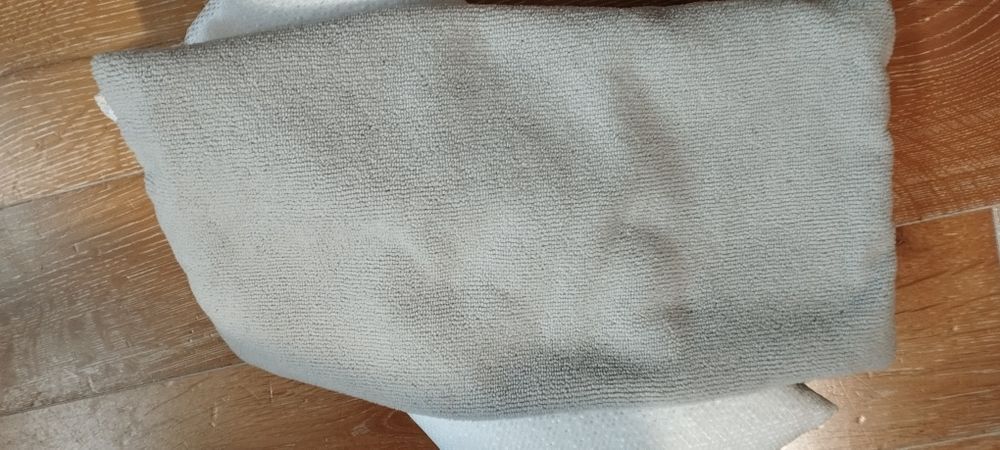 Rezerwacja... TCHIBO poduszka pod głowę do wanny .. zagłówek. wyjmowan