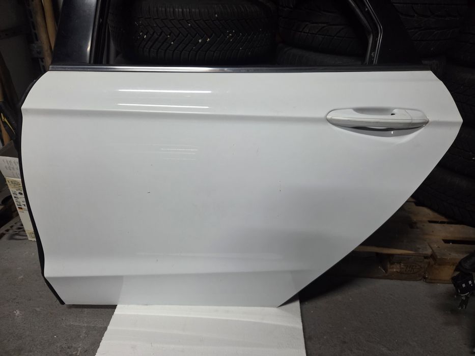 Białe drzwi lewy tył Ford Mondeo MK5 Lift
