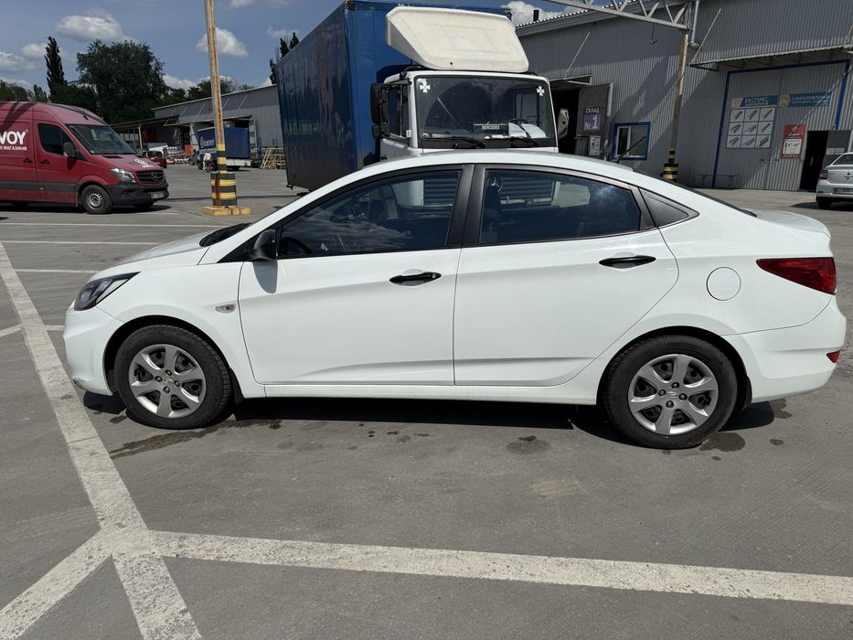 Продам Hyundai Accent(Хюндай Акцент) 2013