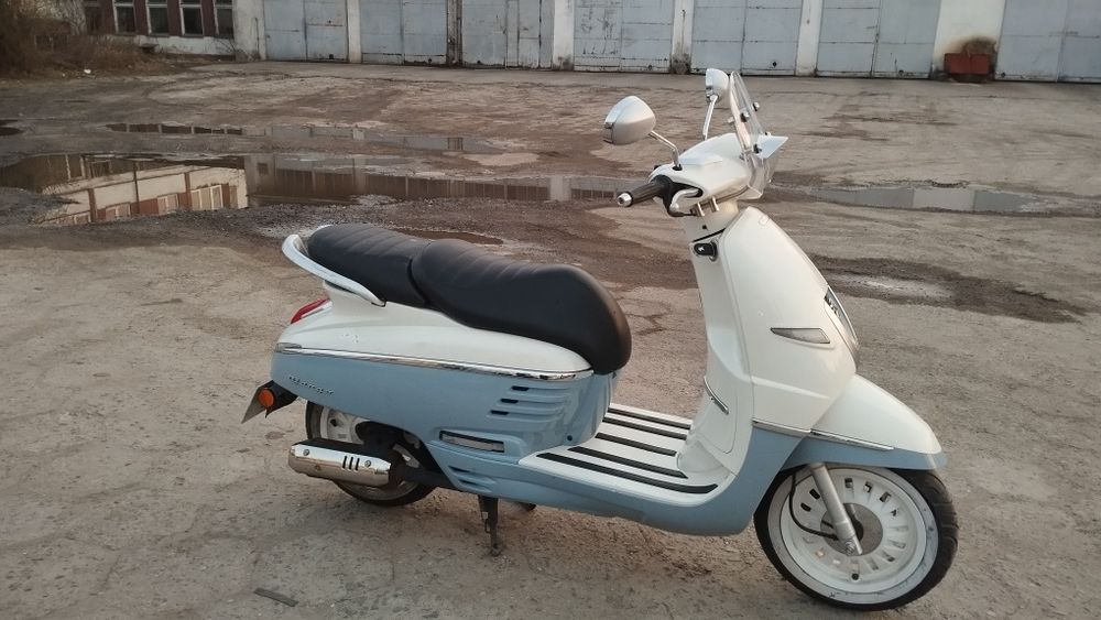 Peugeot Django 50 2T z 2017r retro Vespa