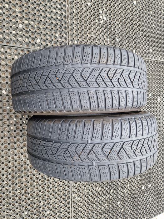 Opony zimowe Pirelli Sottozero 3 Winter  225/45r18 (95V) XL