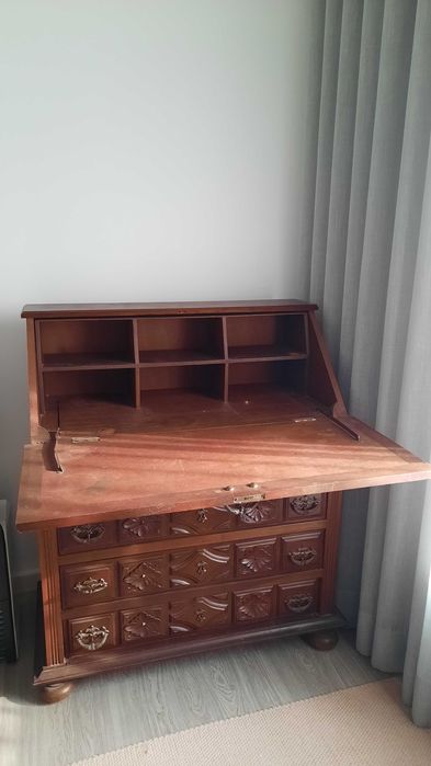 Secretária Classica