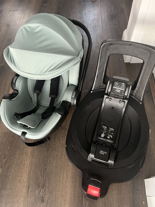 Fotelik nosidełko z bazą obrotową Britax Romer