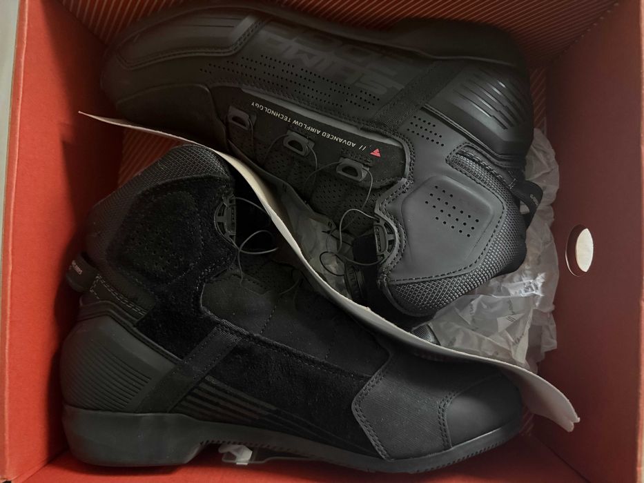 Zestaw motocyklowy - Buty(45), rękawiczki(L), kominiarka(L)