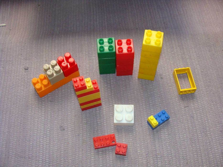Diferentes Conjuntos de Blocos de Construção
