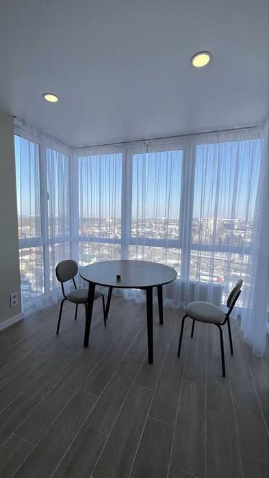 Квартира 2к біля метро Академ  в ЖК бізнес класу видова ВЛАСНИК!