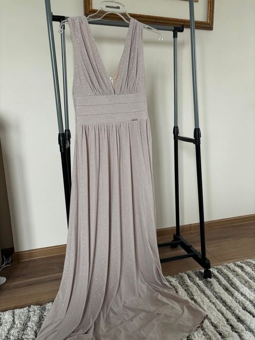 Śliczna sukienka damska rozm. 42