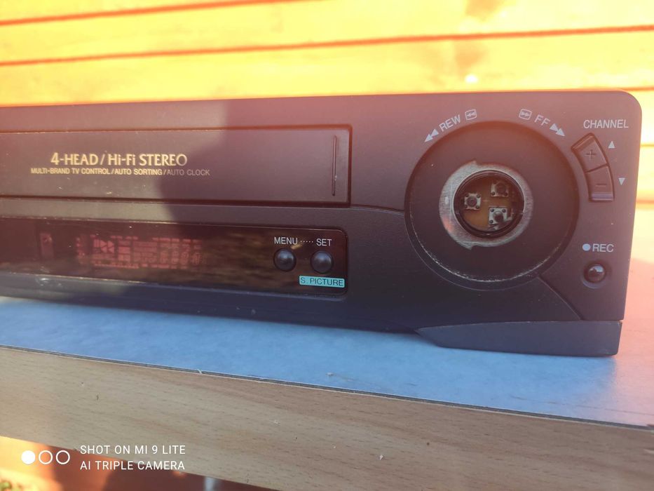 Odtwarzacz Sharp Vhs