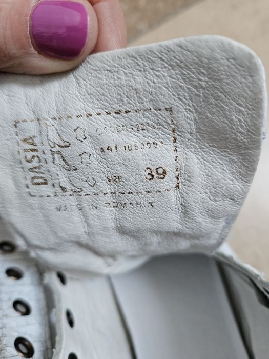 Sneakersy na koturnie skóra naturalna Dasia