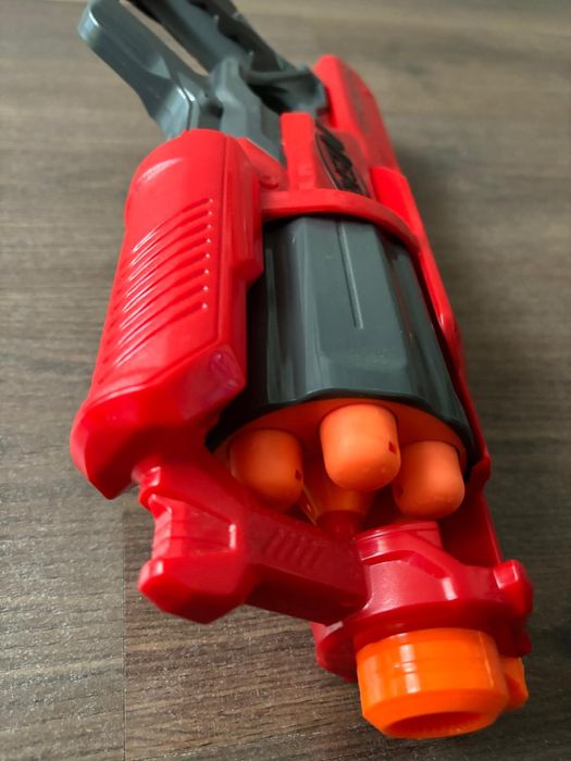 Pistola NERF
Mega Cycloneshock
6 balas
Hasbro
35x16