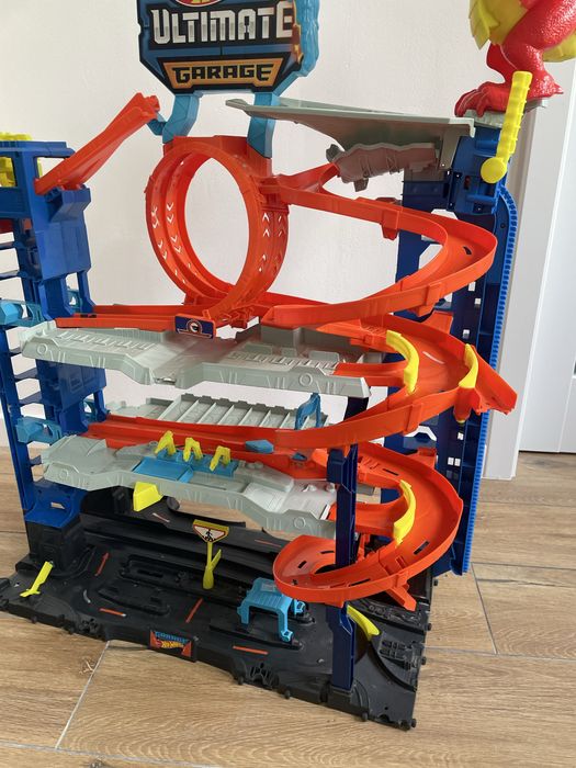 garaż Hot Wheels Ultimate Garage.