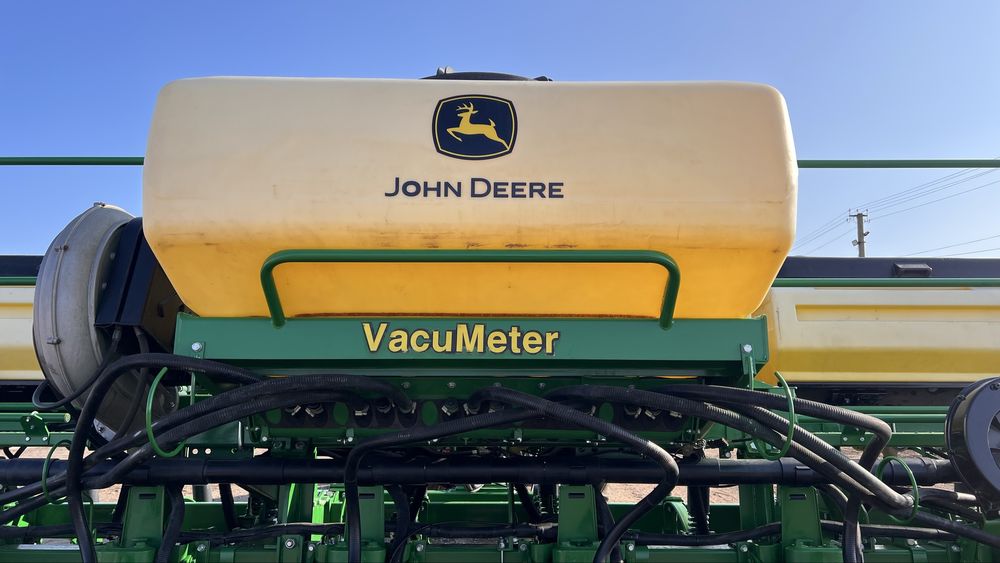 John Deere 1882 CCS 2126