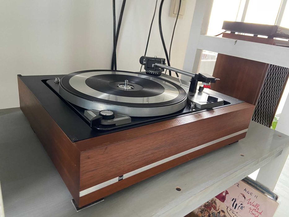 Vendo gira discos DUAL 1019