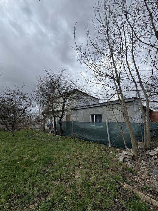 Продається частина будинку