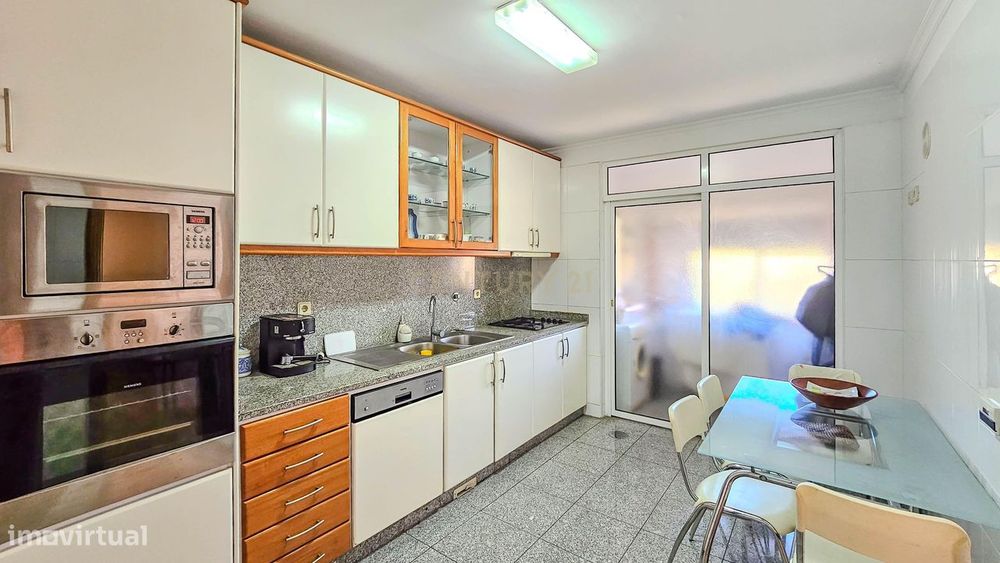 Apartamento T2+1 em Alfena, junto ao Parque Vale do Leça com garagem e