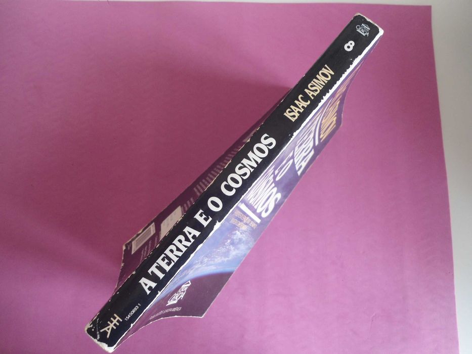 A Terra e o Cosmos por Isaac Asimov