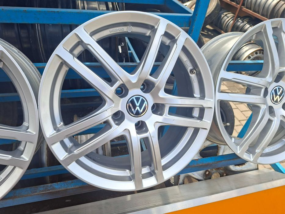 Диски Dezent 5/112 R17 7J ET40 .