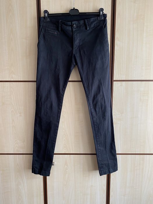 Джинсы черные