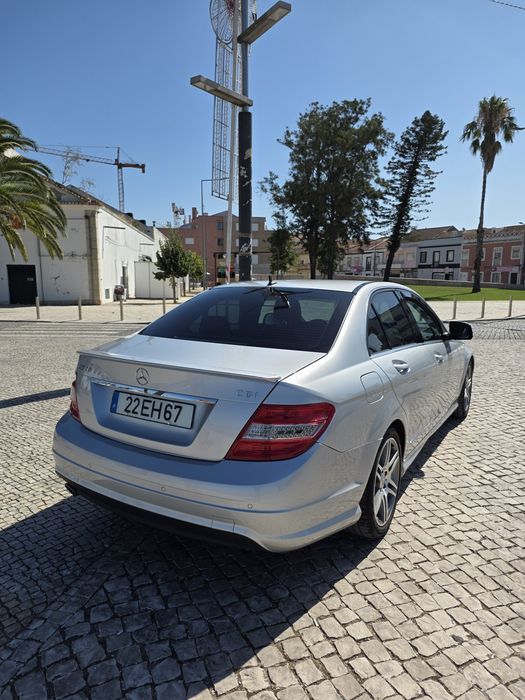 Mercedes C220 versão AMG