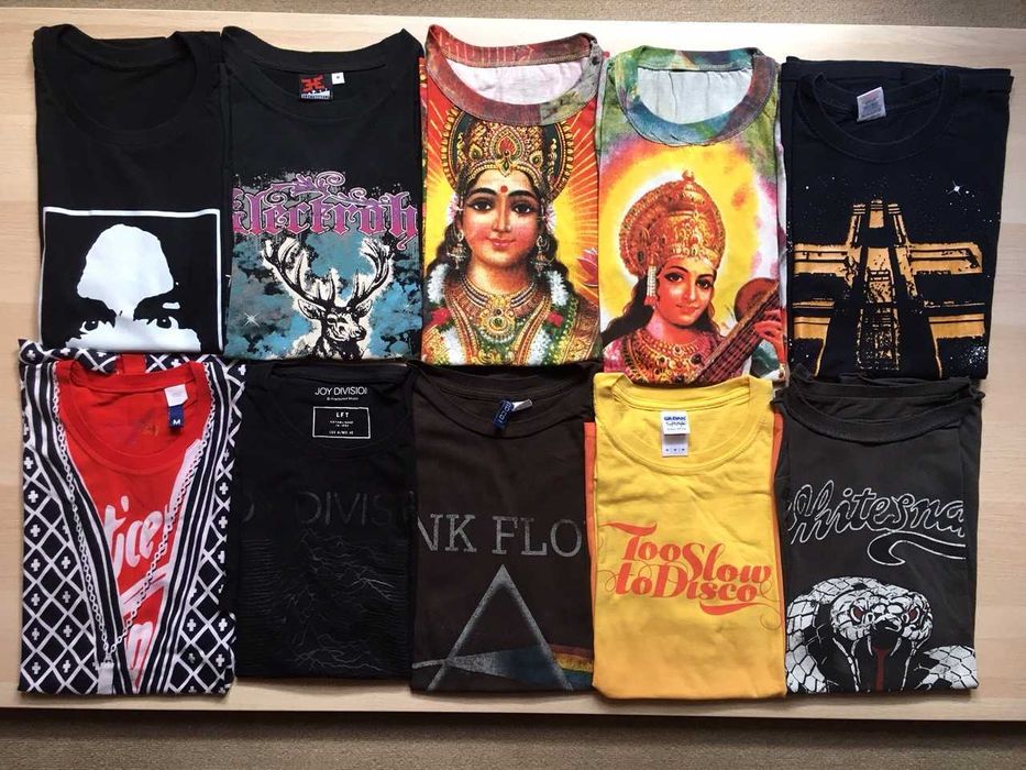 T-shirts de artistas bandas editoras etc