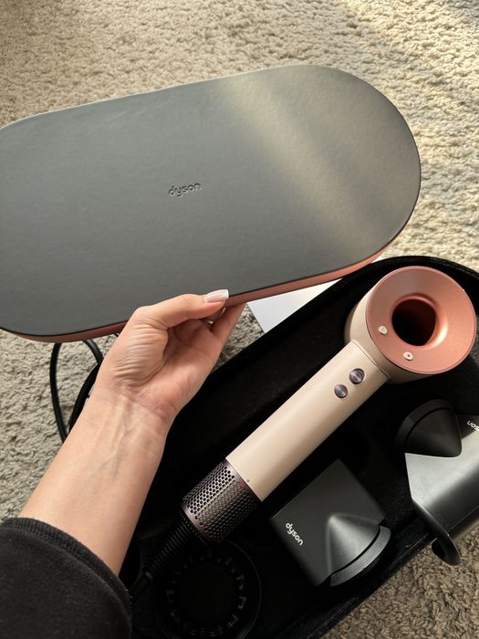 Фен Dyson Supersonic Ceramic Pink